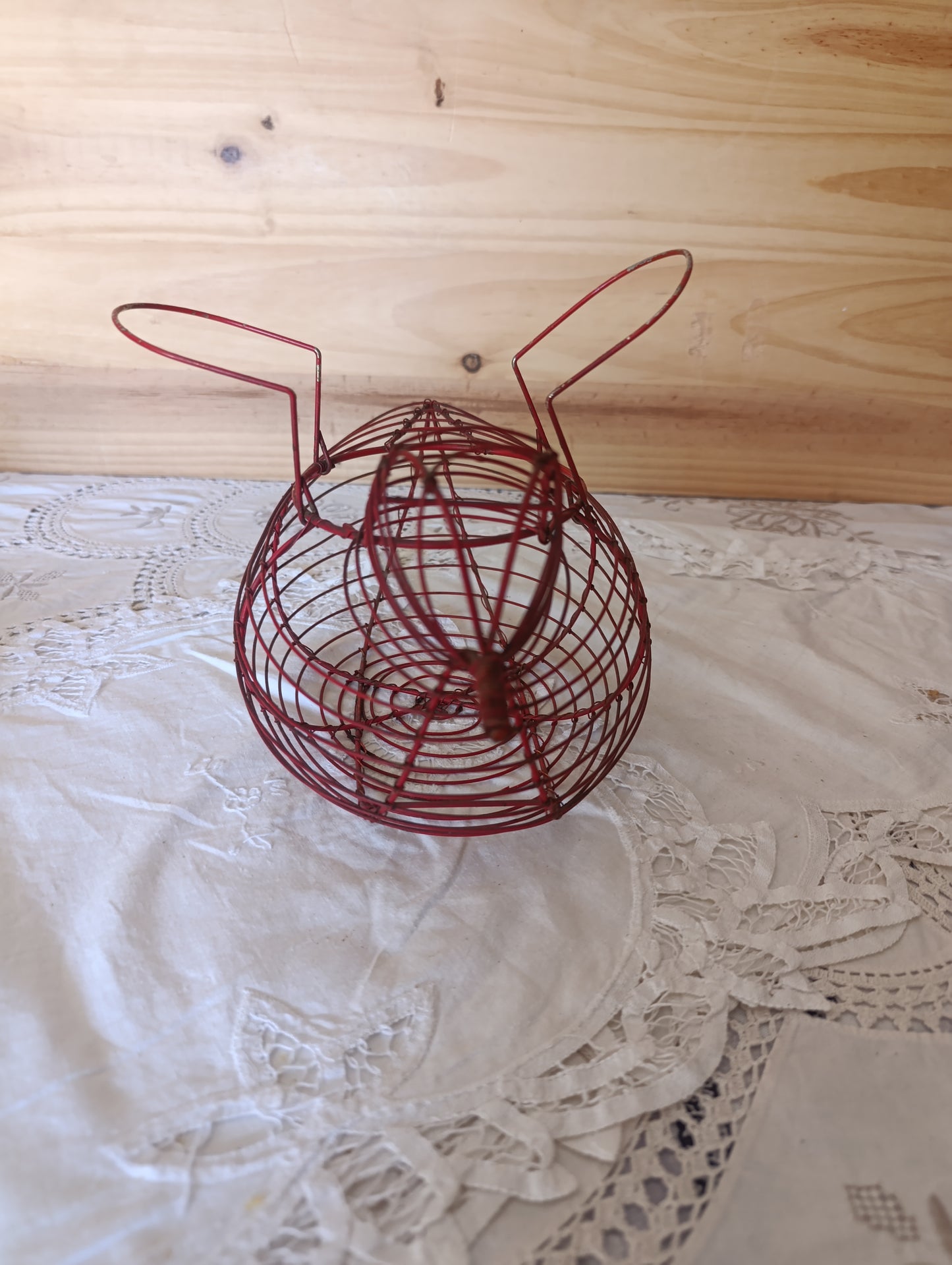 Panier à oeufs ancien en métal