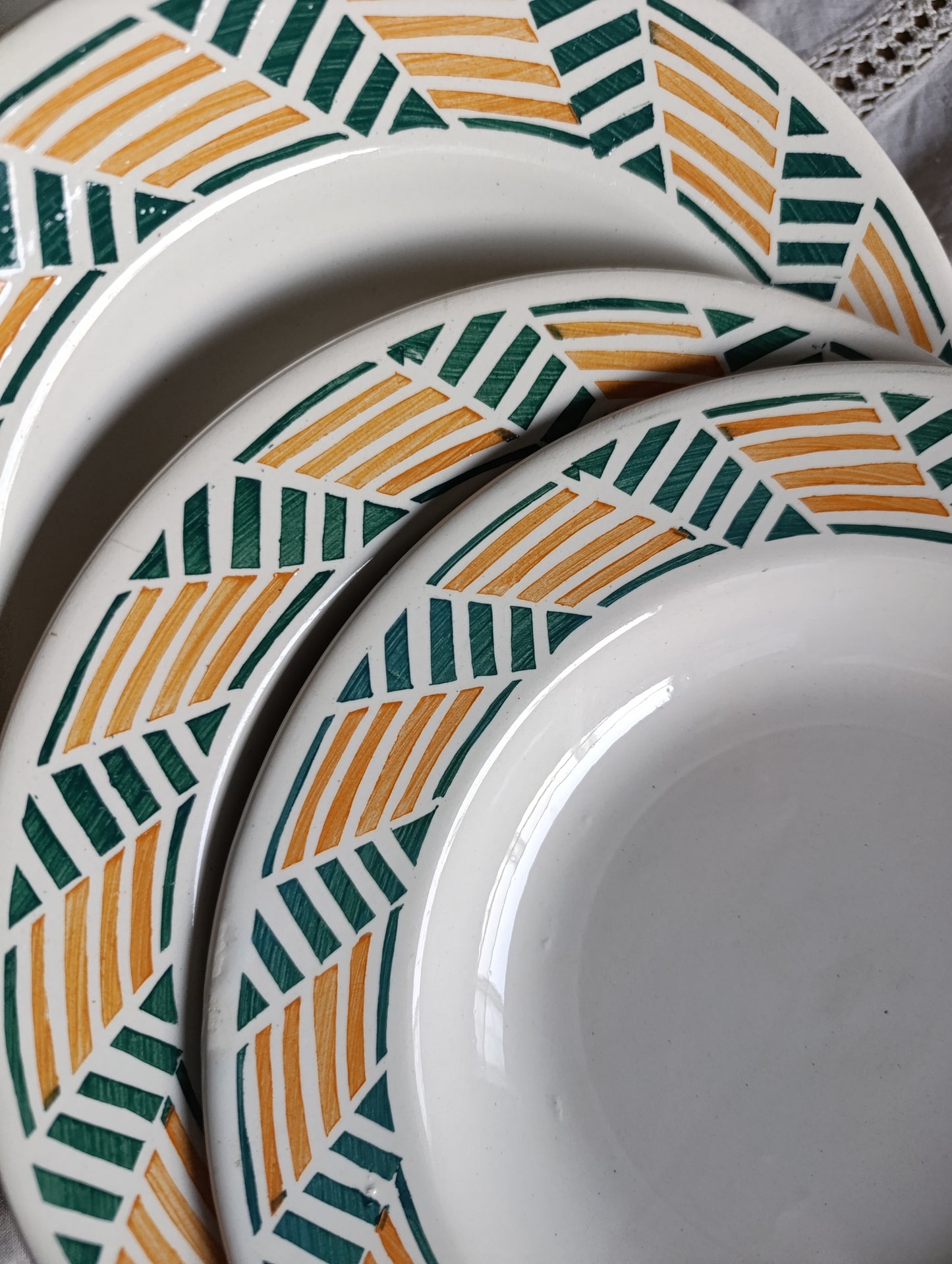 Assiettes creuses Giselle Givors terre de fer