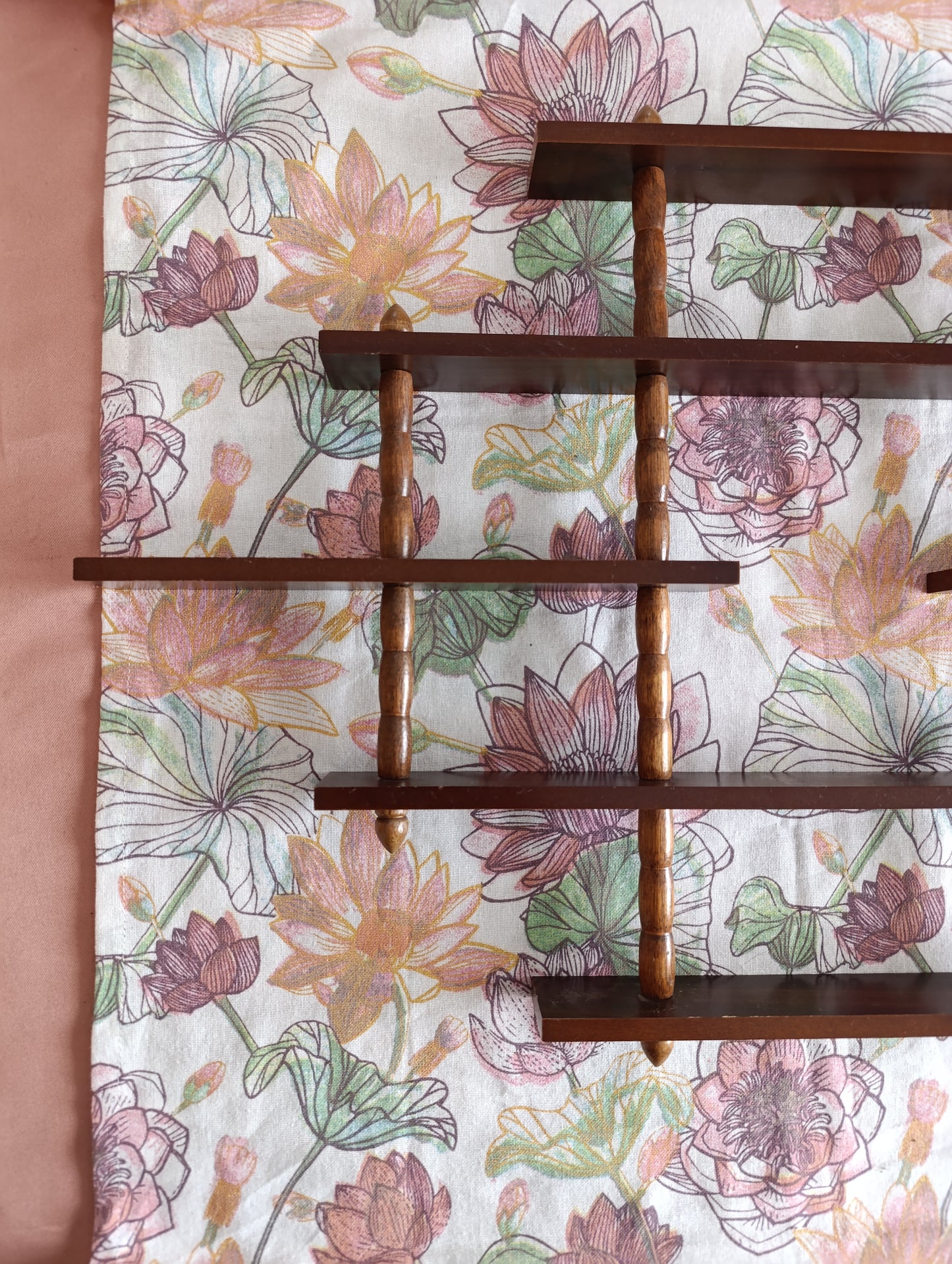 Petite Étagère vintage pour collection