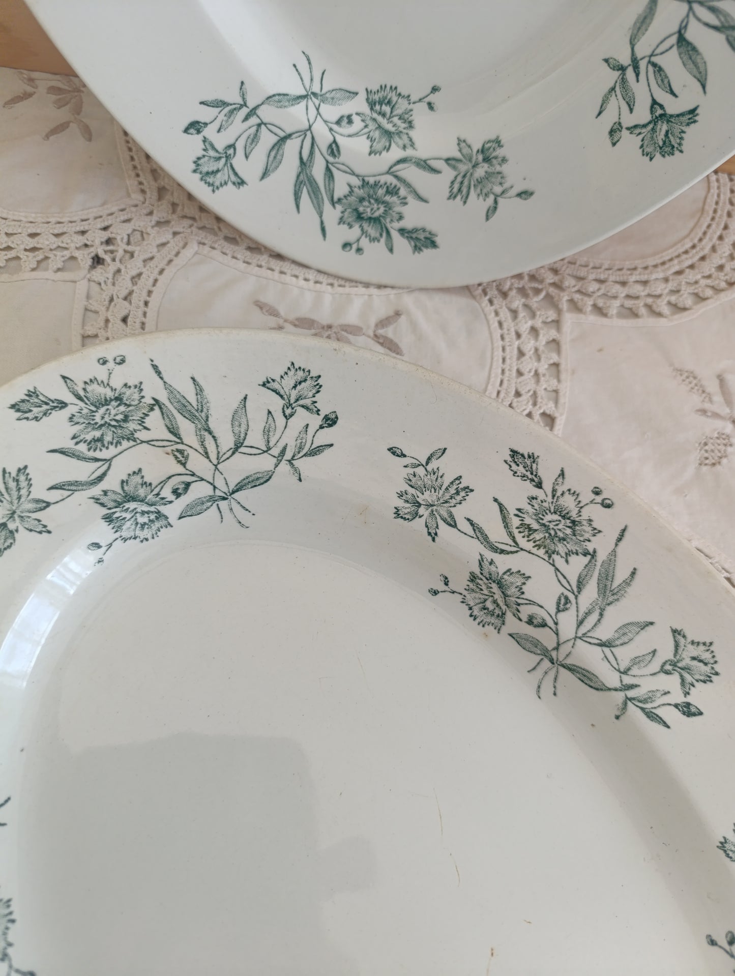 Plat oval Lucrèce Pexonne