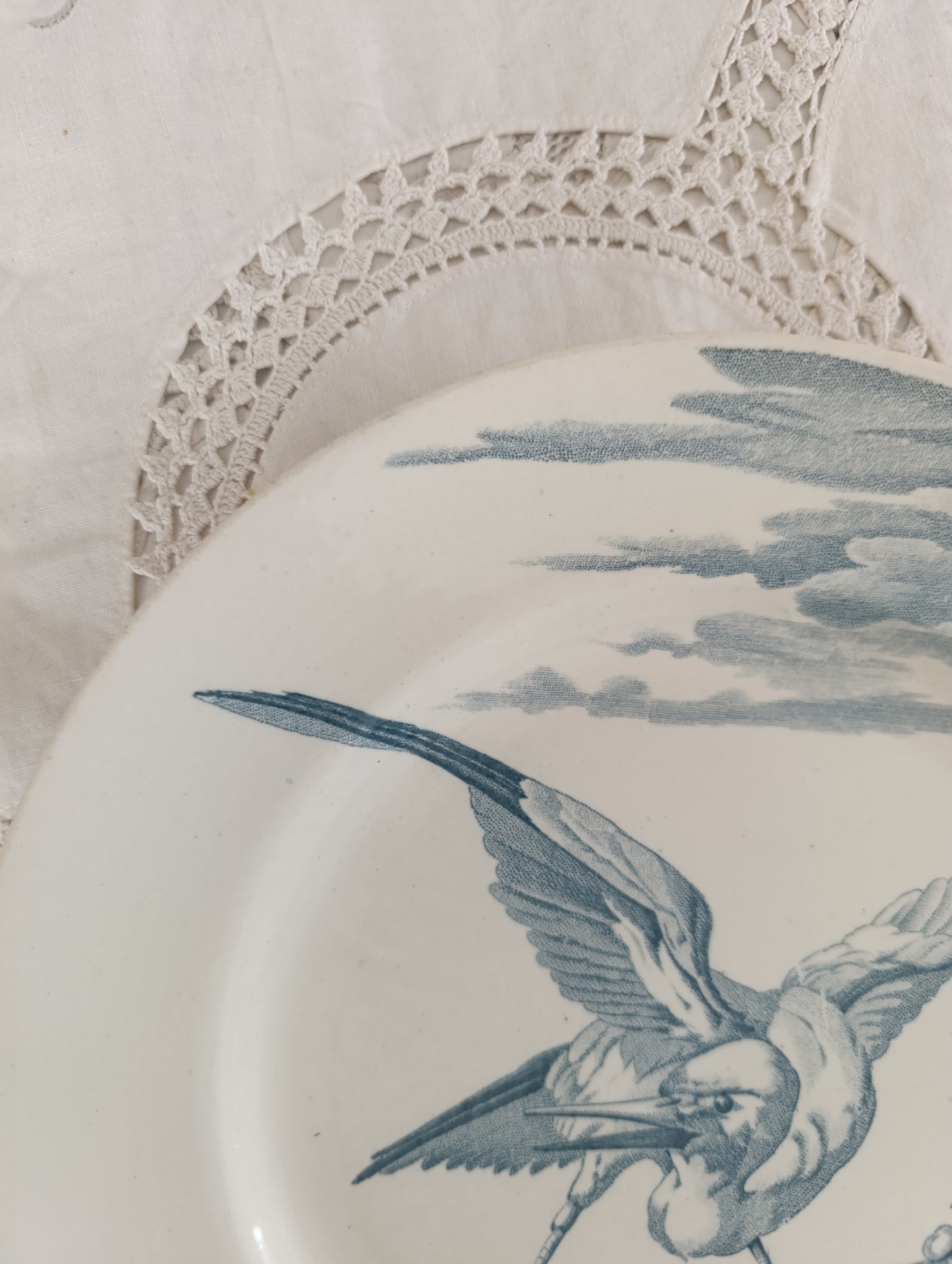 Assiette Oiseau Terre de fer KG Lunéville