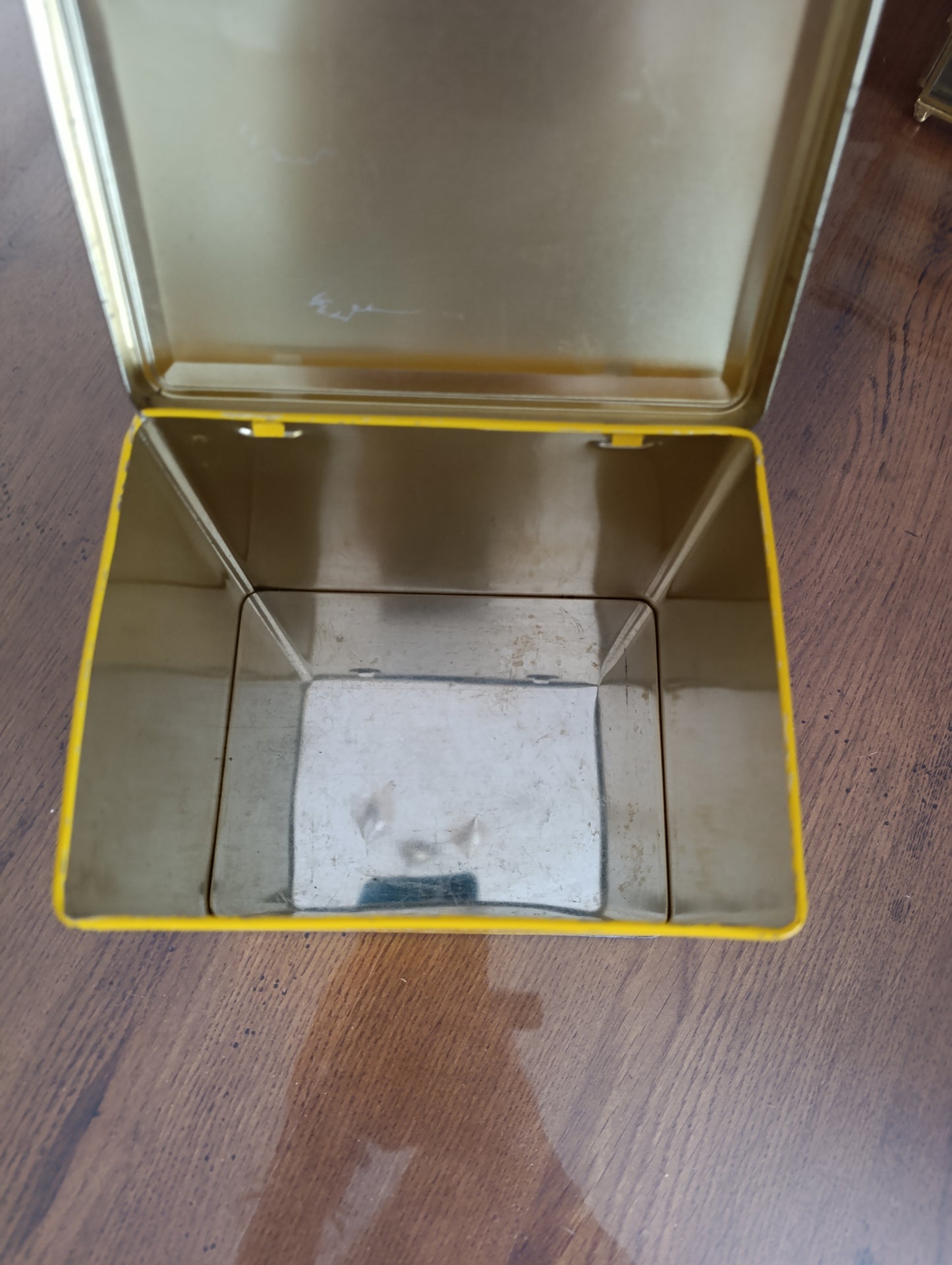 Boite cracotte vintage