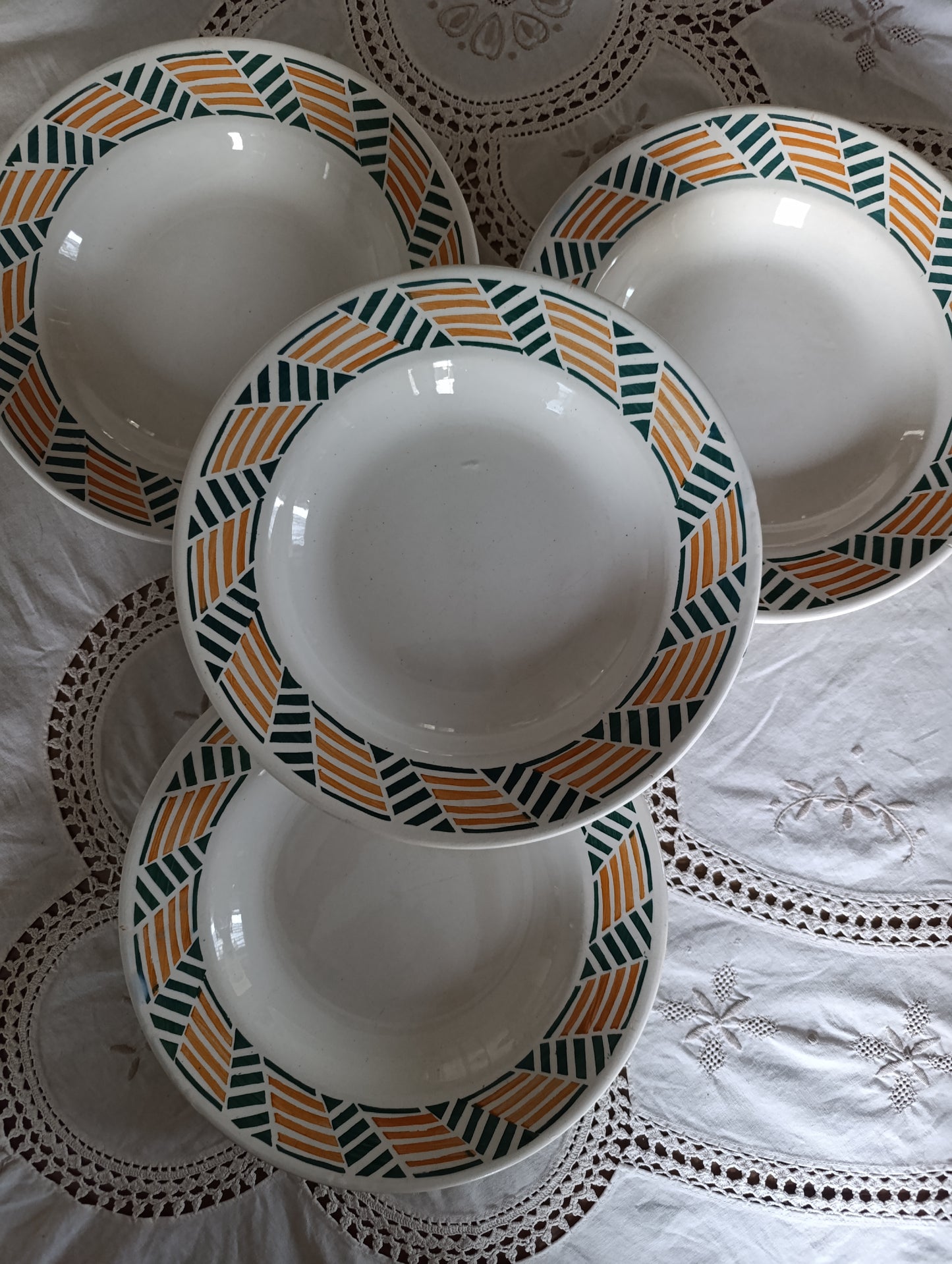 Assiettes creuses Giselle Givors terre de fer