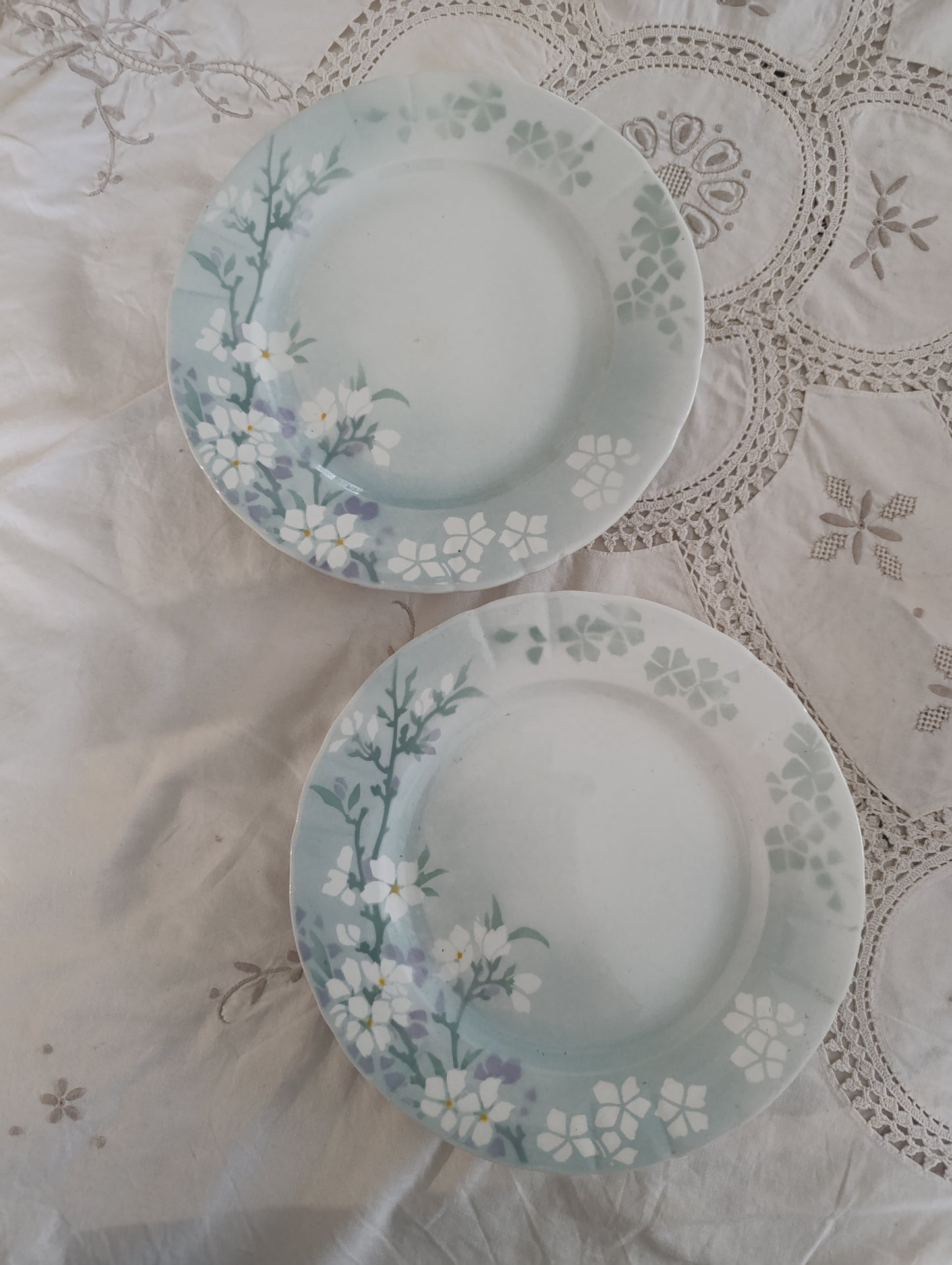 Assiette sur pied KG Lunéville