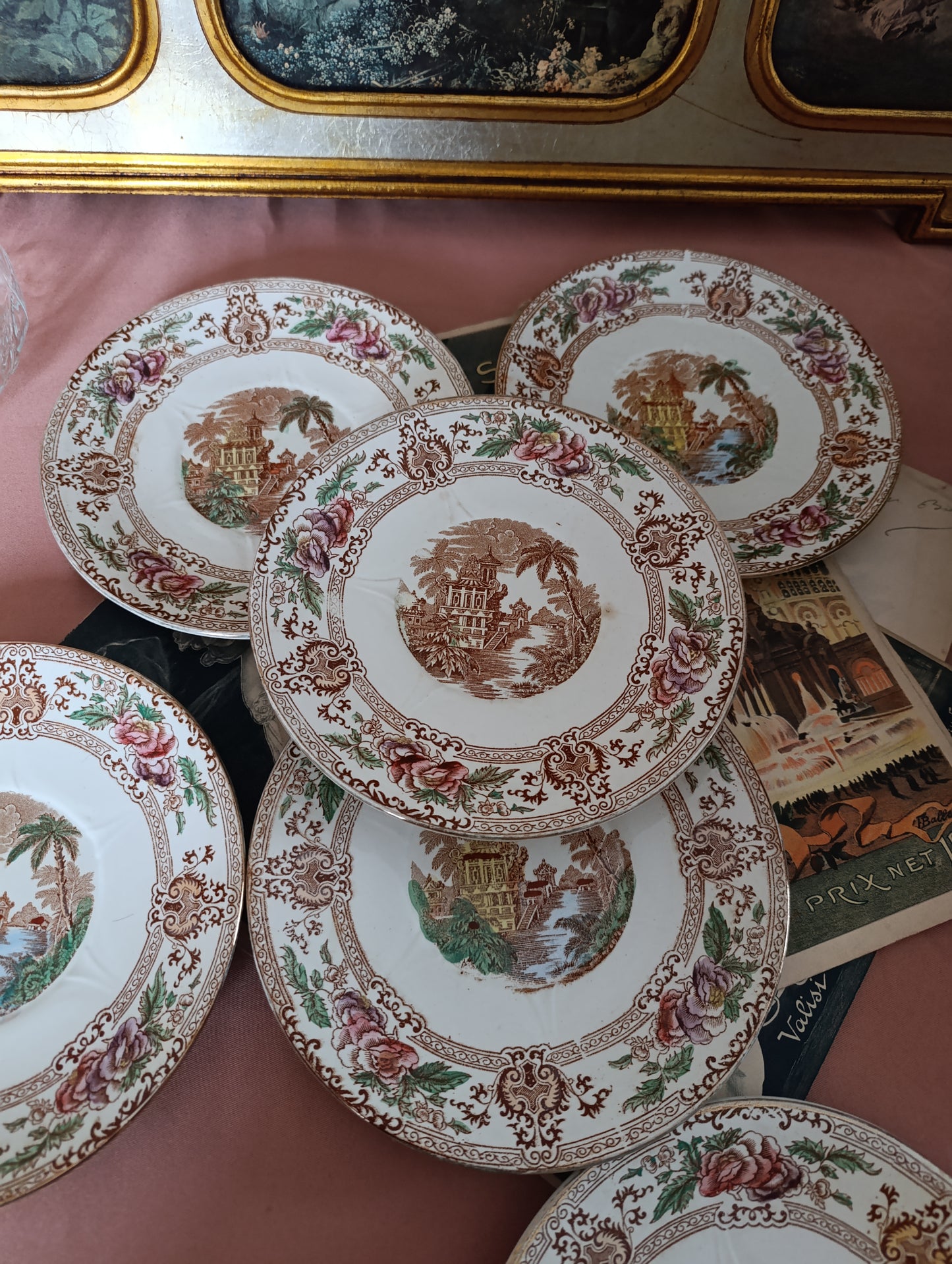 Assiette Cyprus Longwy terre de fer polychrome