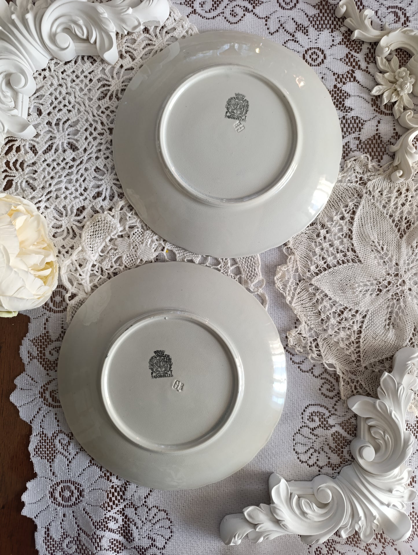Assiettes cerises Badonviller terre de fer