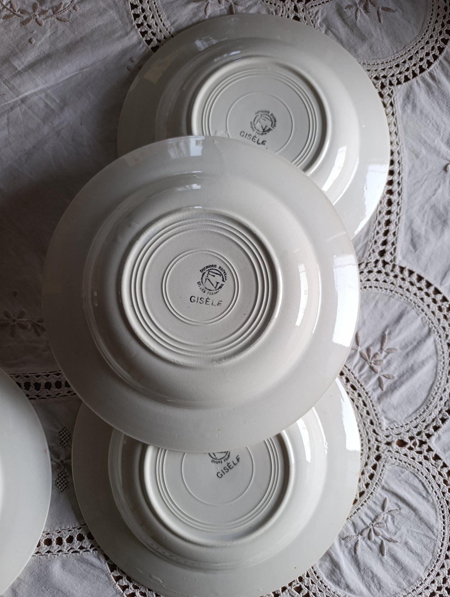 Assiettes creuses Giselle Givors terre de fer