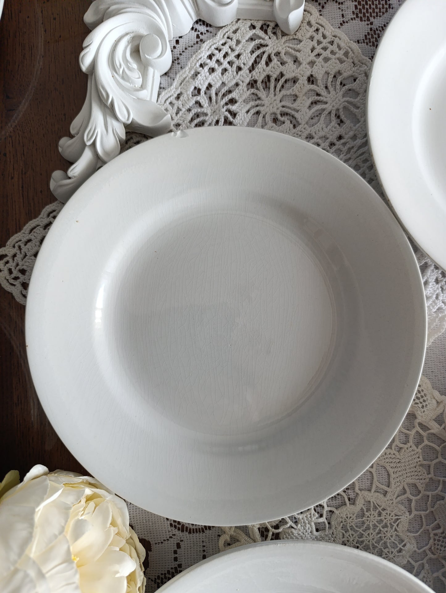 Assiette terre de fer blanche China Sarreguemines
