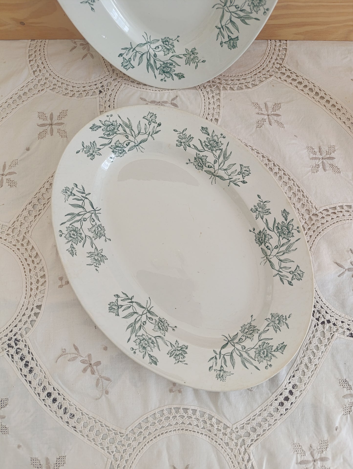 Plat oval Lucrèce Pexonne