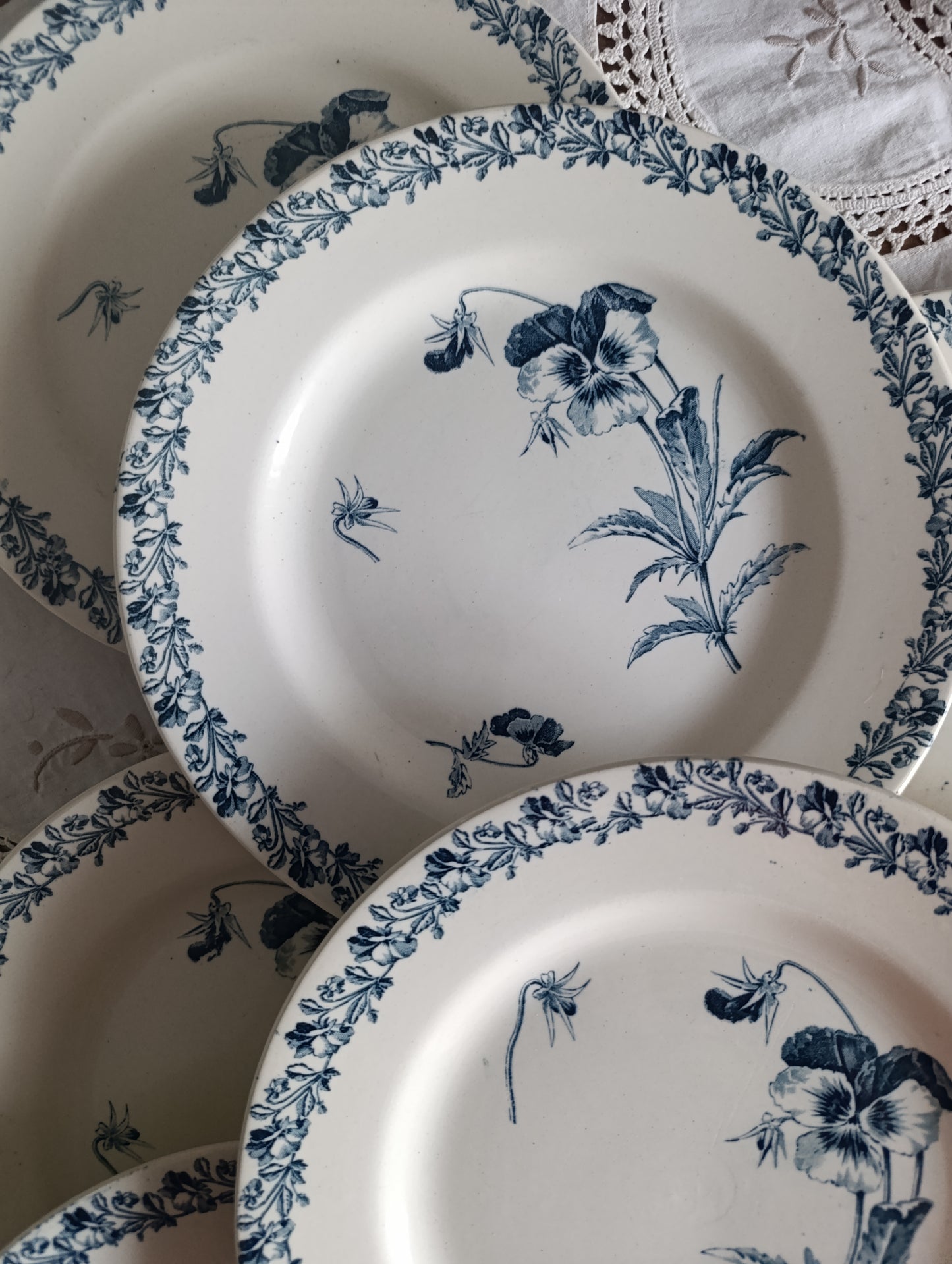 Assiette Pensée KG Luneville terre de fer