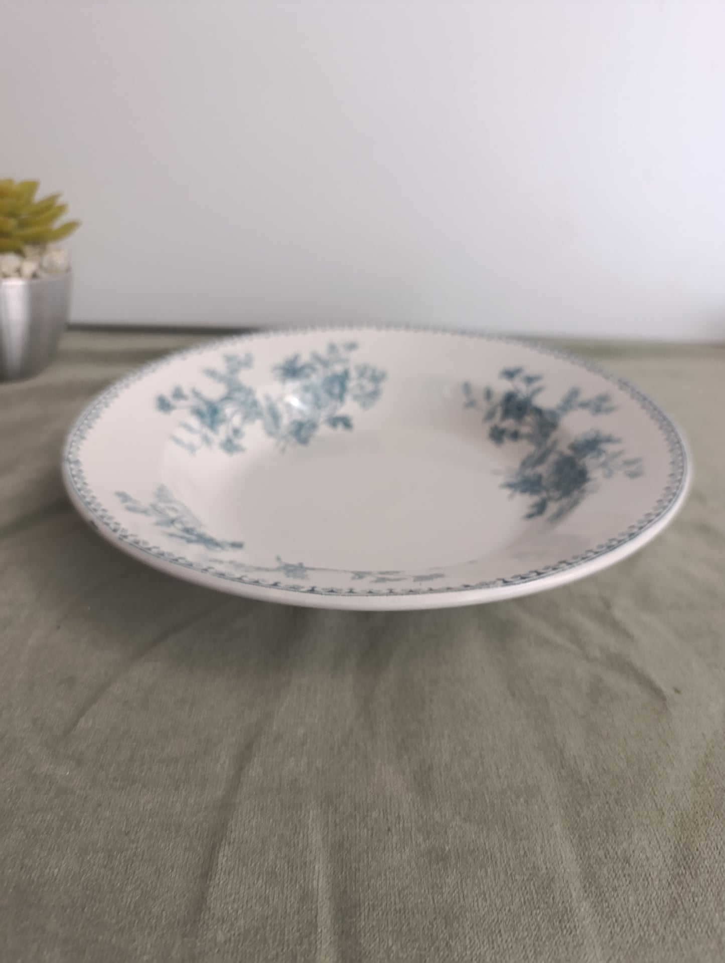 Grande assiette plat creux Sarreguemines Elvire