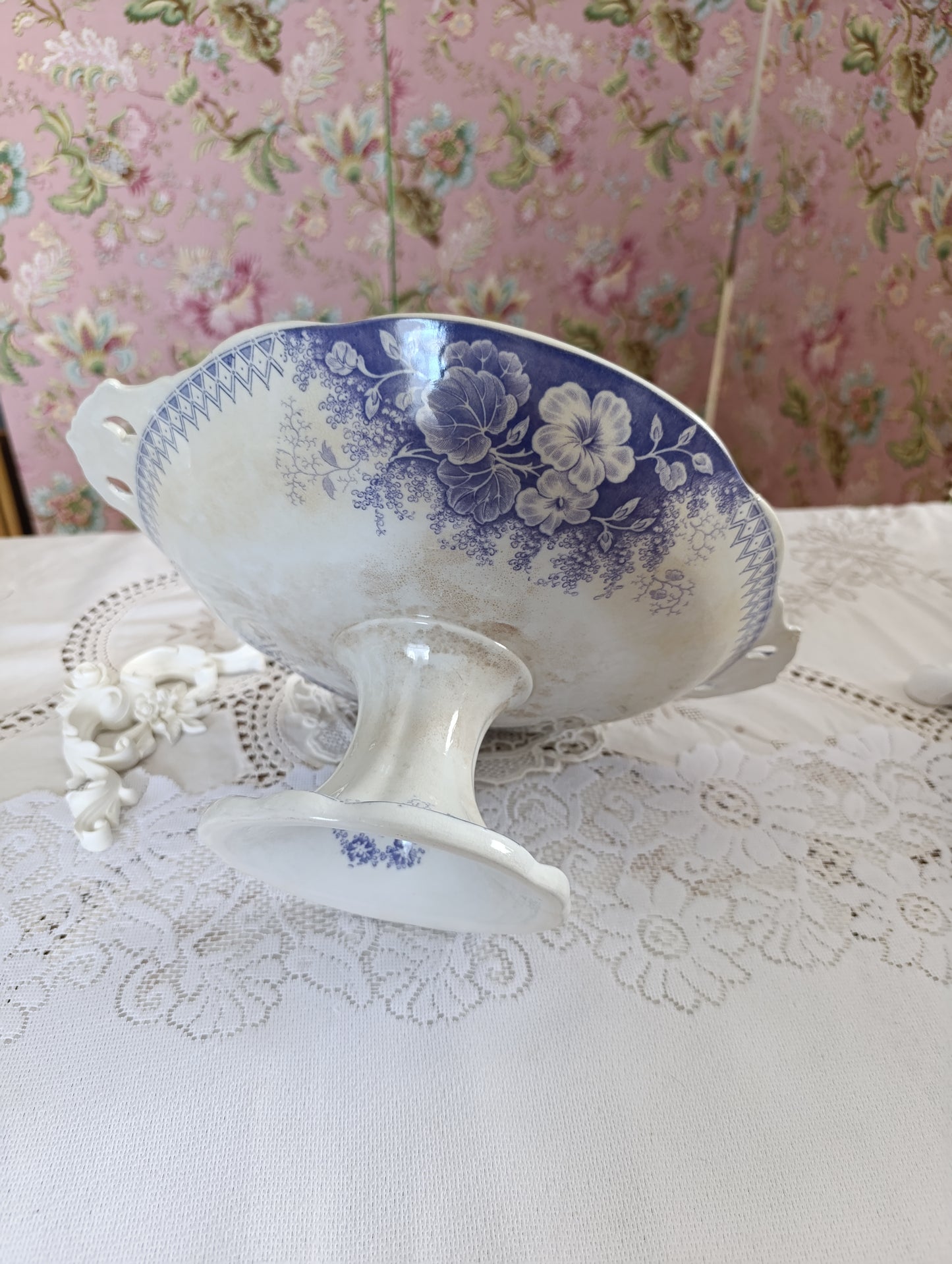 Compotier ou coupe sur pied Jardinière Sarreguemines terre de fer violet