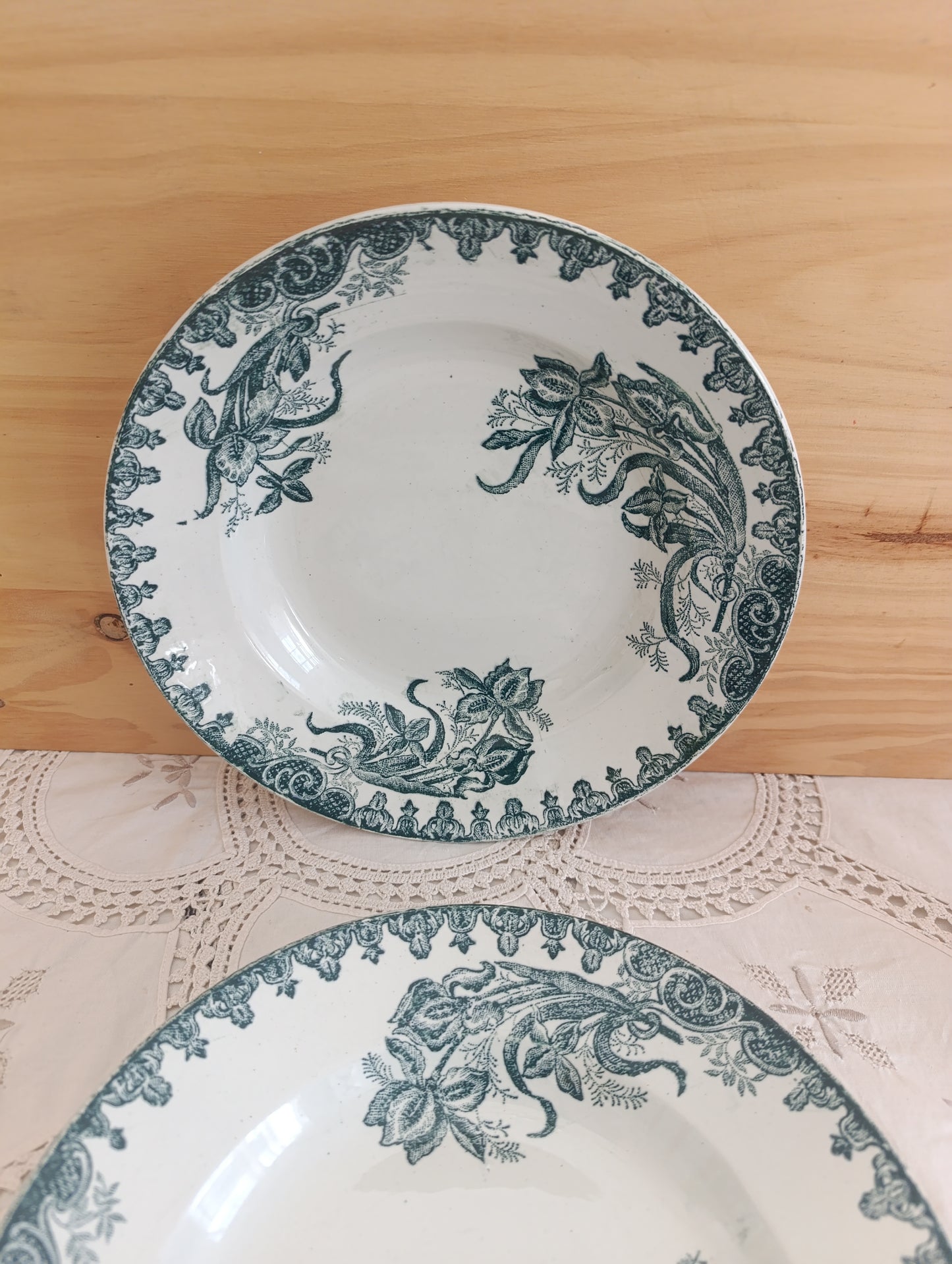 3 assiettes creuses  Iris Saint Amandinoise