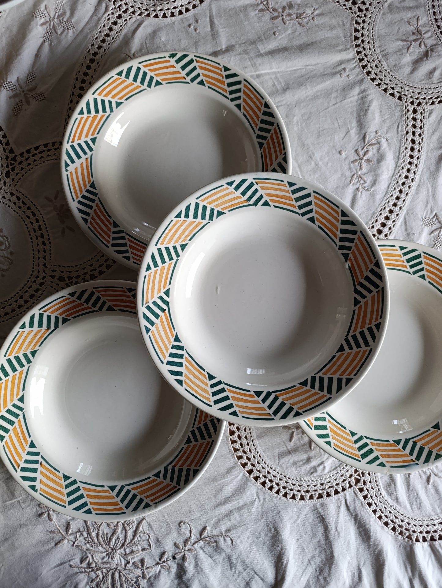Assiettes creuses Giselle Givors terre de fer