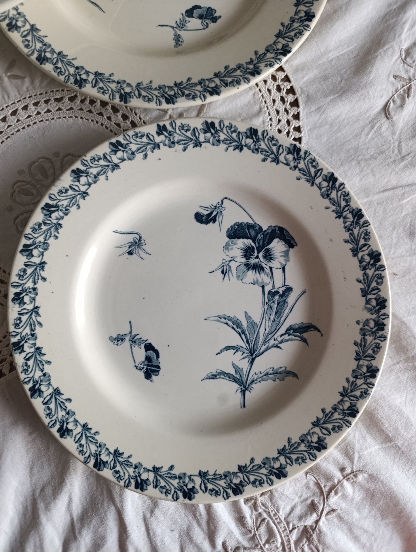 Assiette Pensée KG Luneville terre de fer