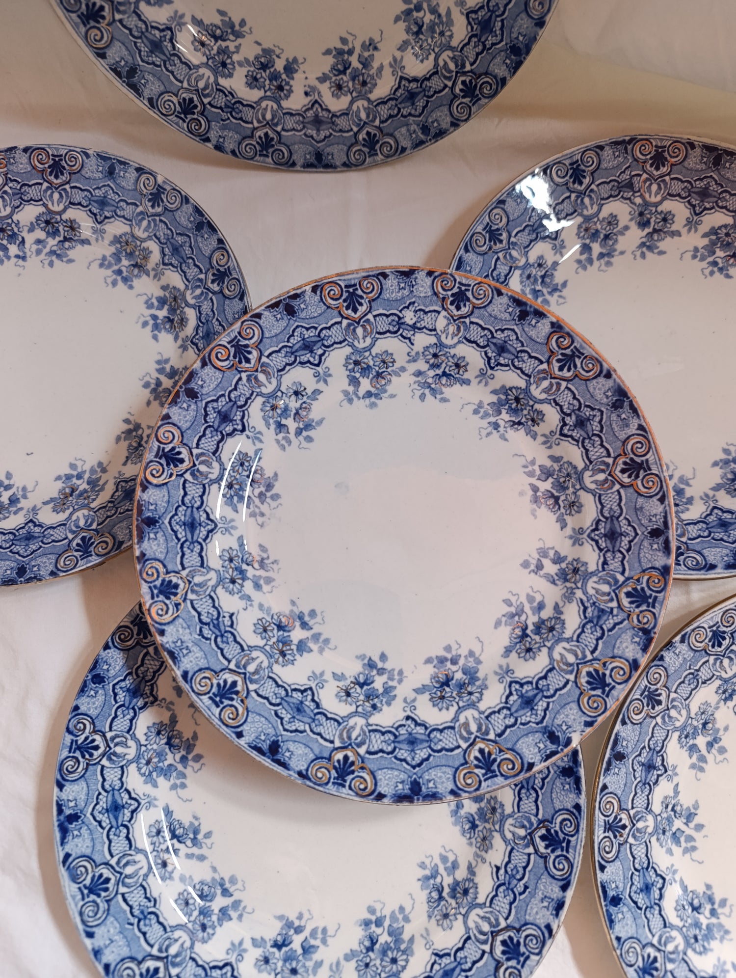 Art de la table (assiettes, pièces de forme ...)