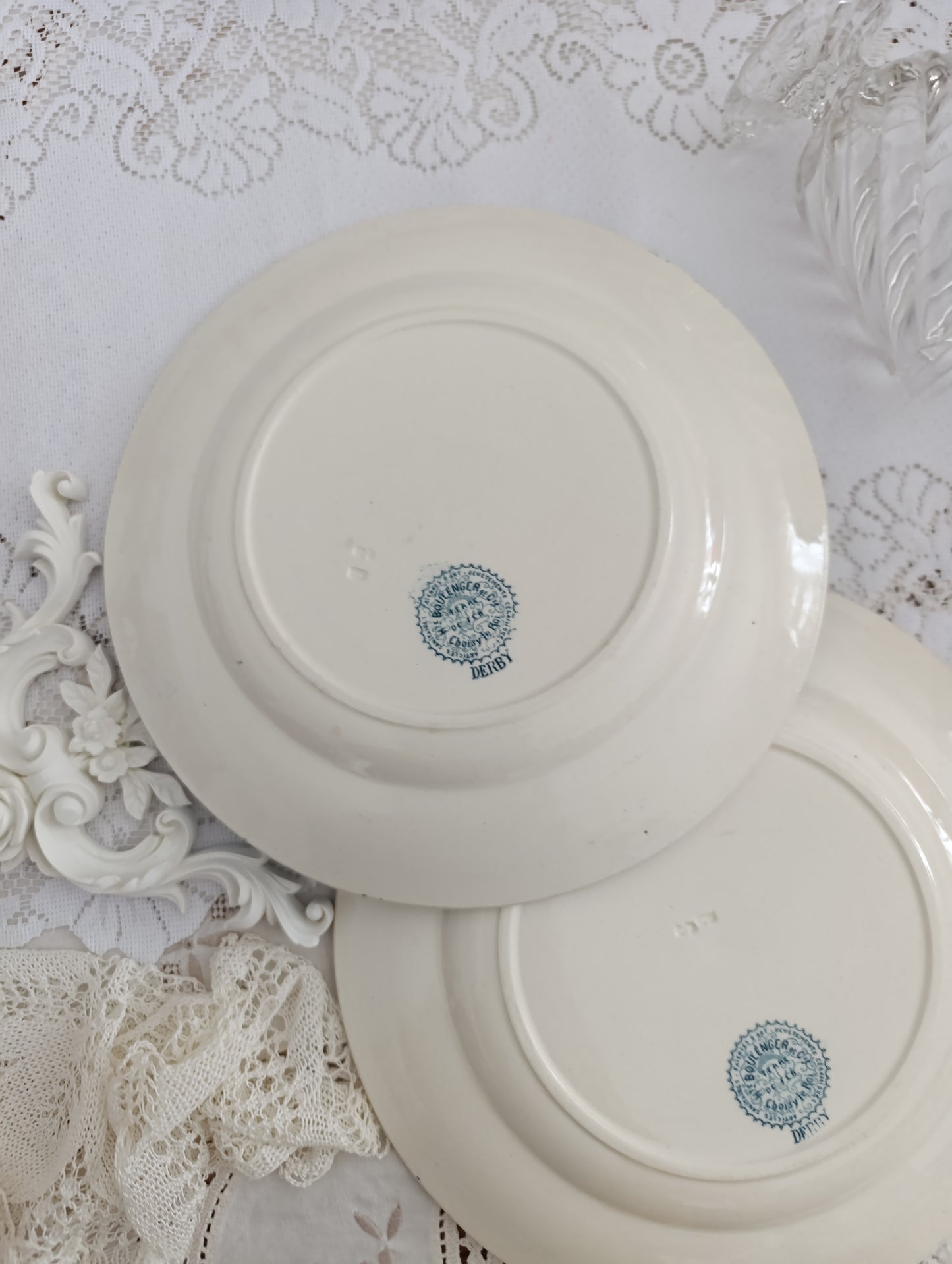 Assiette terre de fer Derby Choisy le Roi