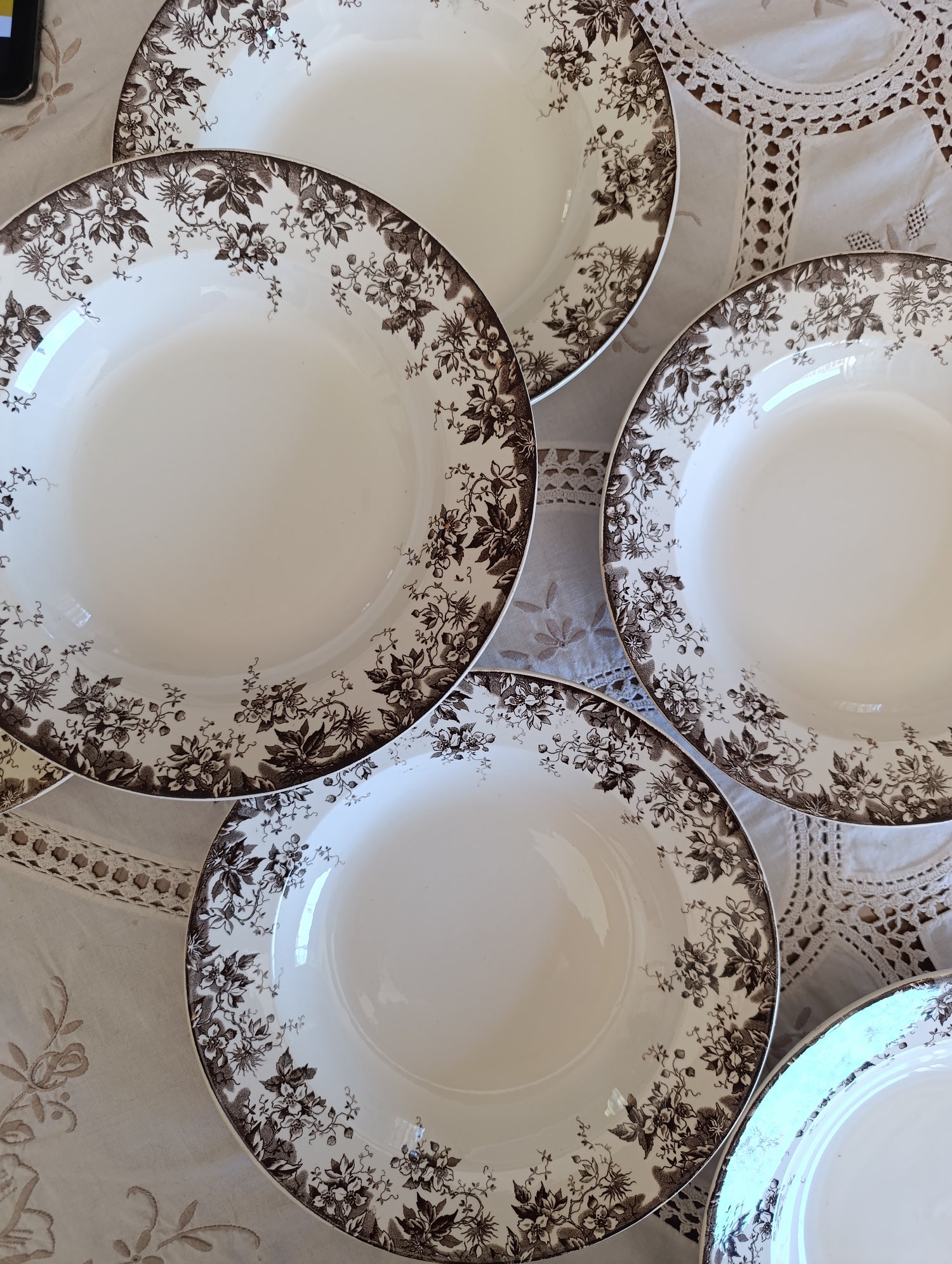 Art de la table (assiettes, pièces de forme ...)