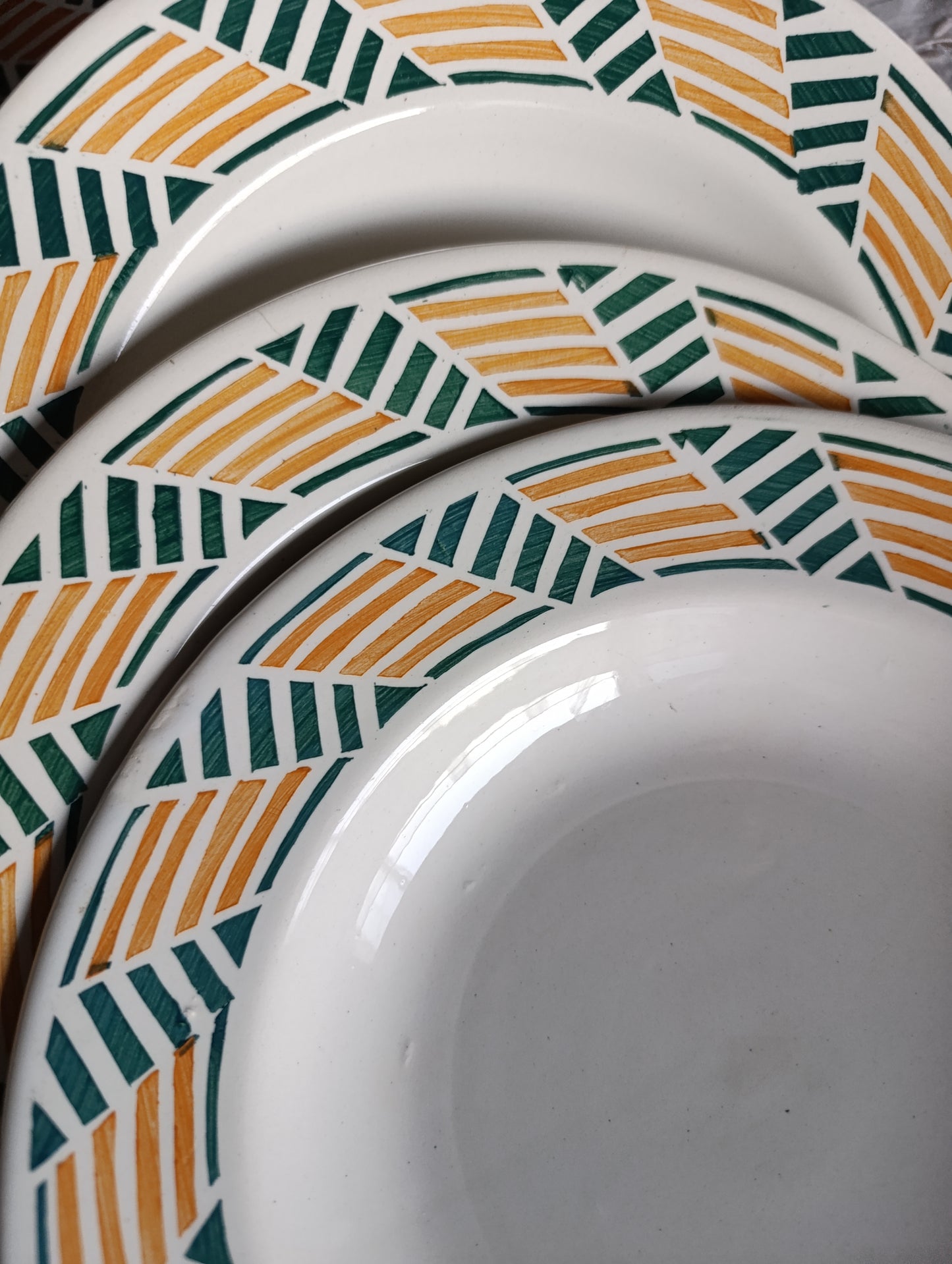 Assiettes creuses Giselle Givors terre de fer