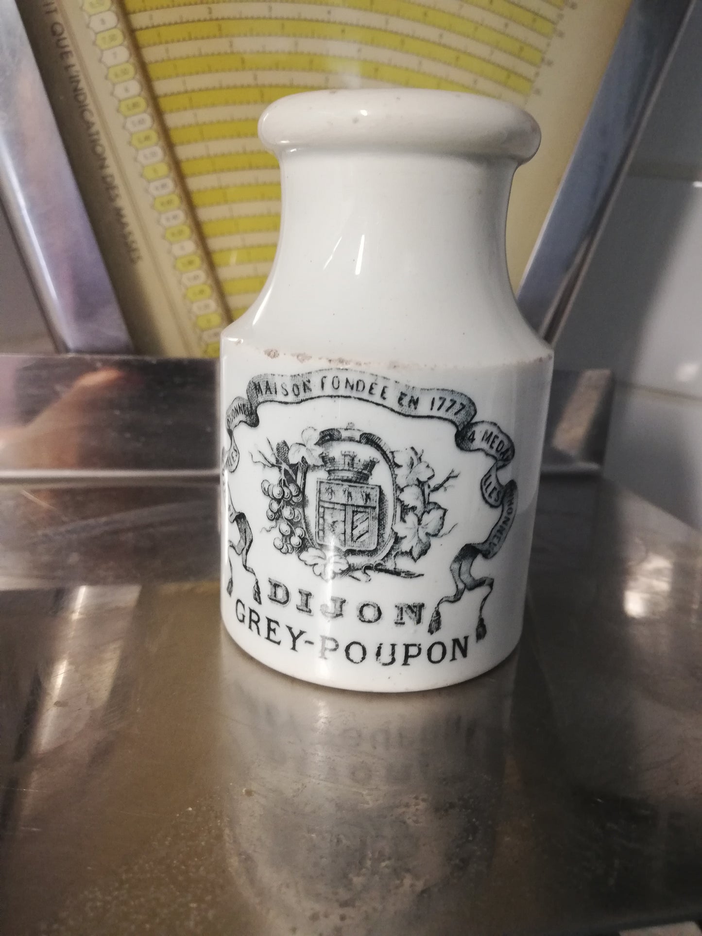 Pot de Moutarde Grey Poupon Creil et Montereau