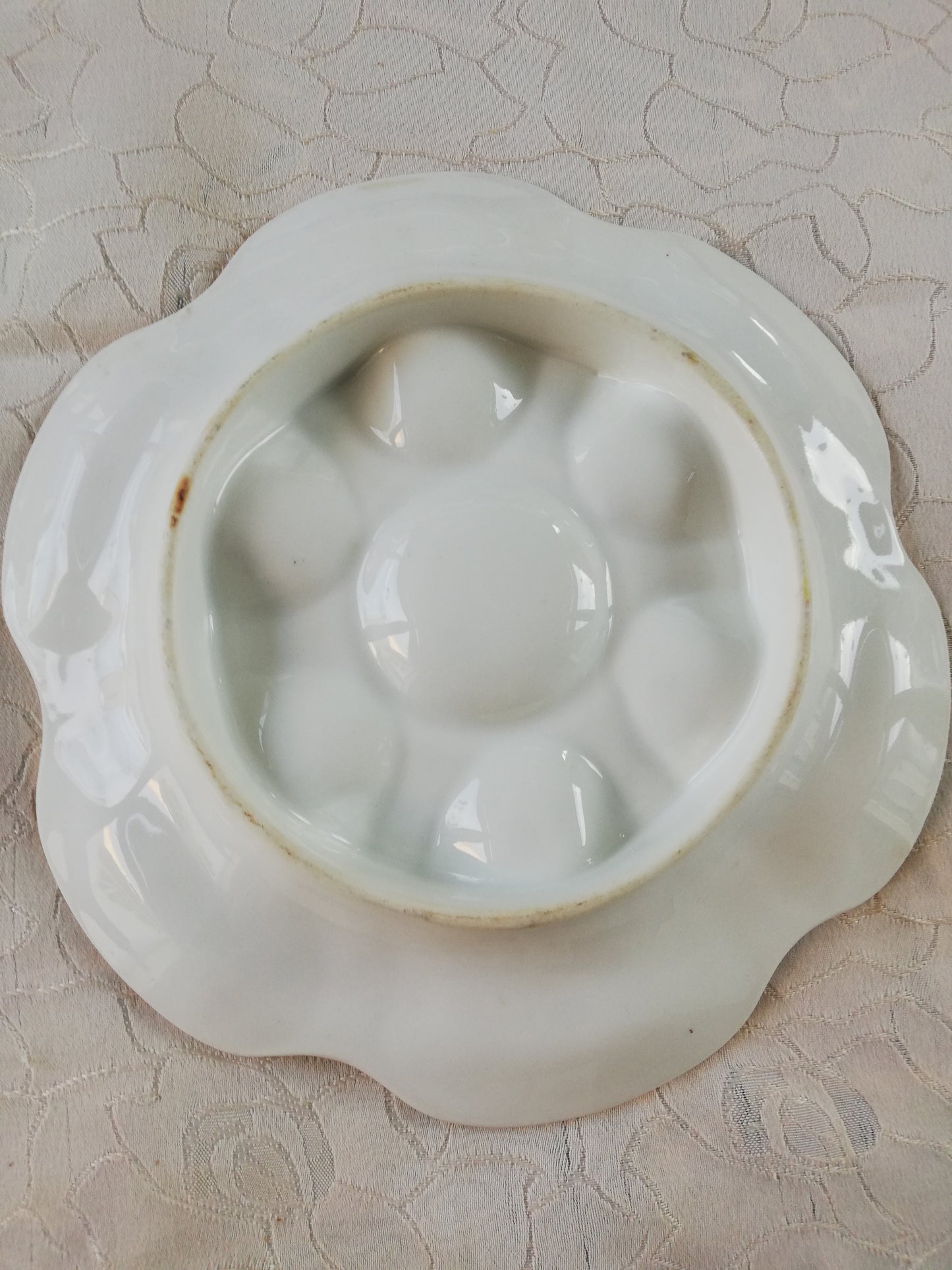 Assiette à huitres en porcelaine fleurie