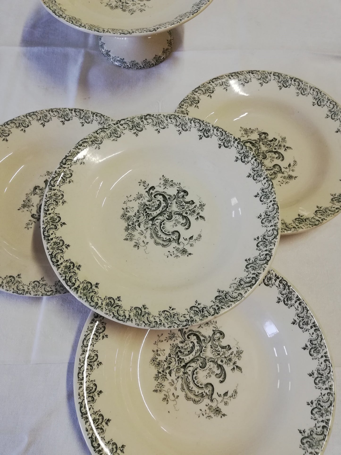 Assiette Louis XV Gien